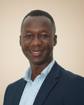 Mr Robert Maweni.jpg